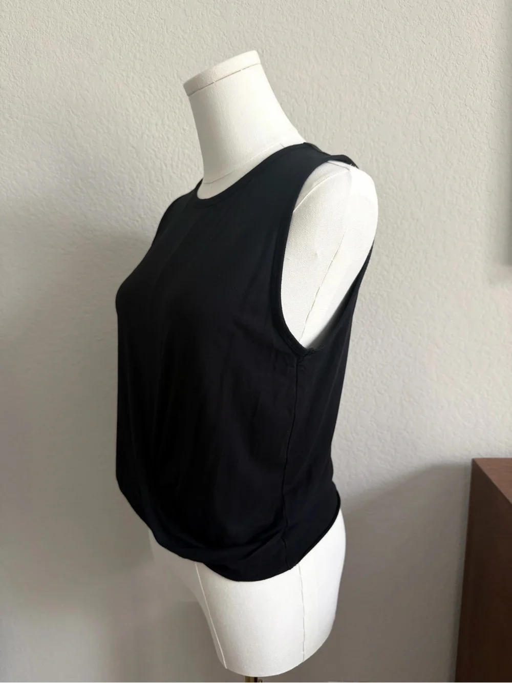 Alo Yoga Cover Tank – Black | Size Large